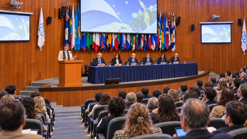 Sonia Olga López Alfaro. México: Charla en el CIESS sobre Nuevas Tendencias en el Software y su Influencia en las Configuraciones Organizacionales.