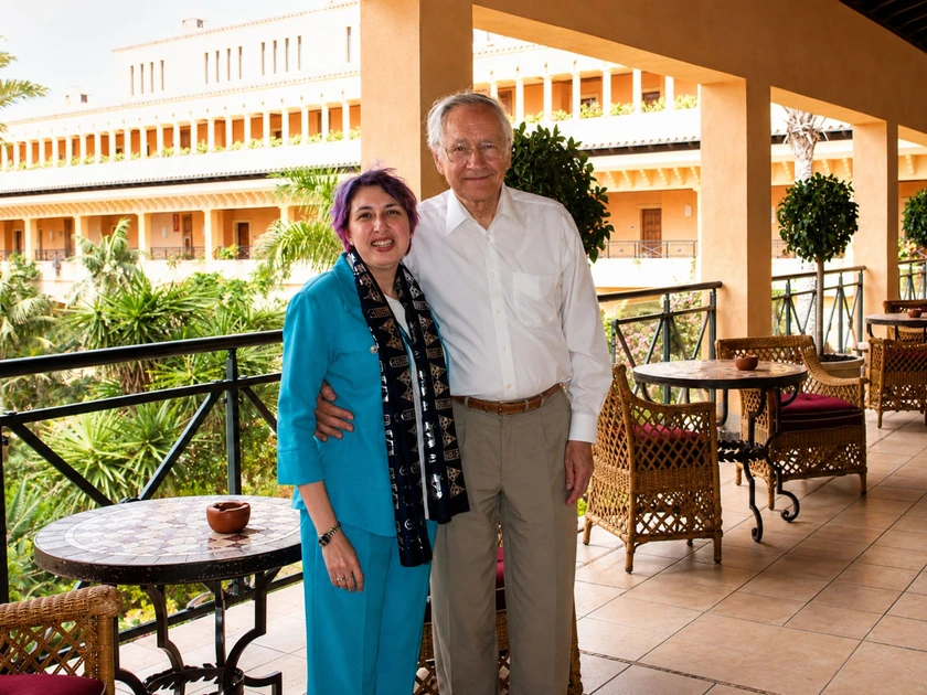 Sonia Olga López Alfaro. España: Con Richard Ernst, Premio Nobel de Química.